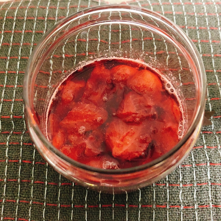 苺とローズヒップティーシロップ(潰瘍性大腸炎☆)